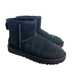 UGG Classic Mini II Black Suede Leather Slip On Ankle Boots Womens 8 US 6 UK